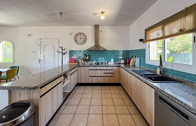 Venta - Villa - Altea