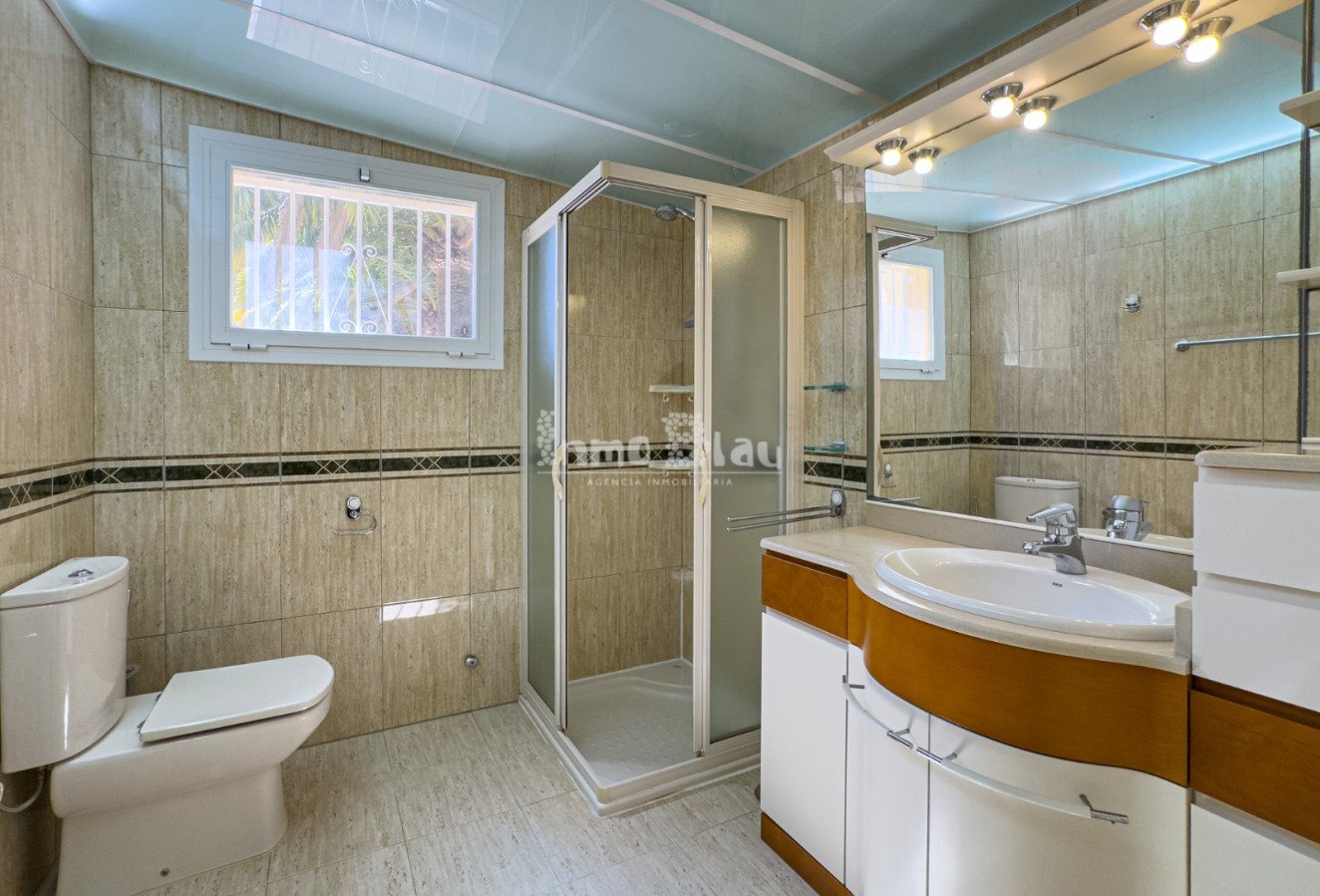 Sale - Villa - Albir