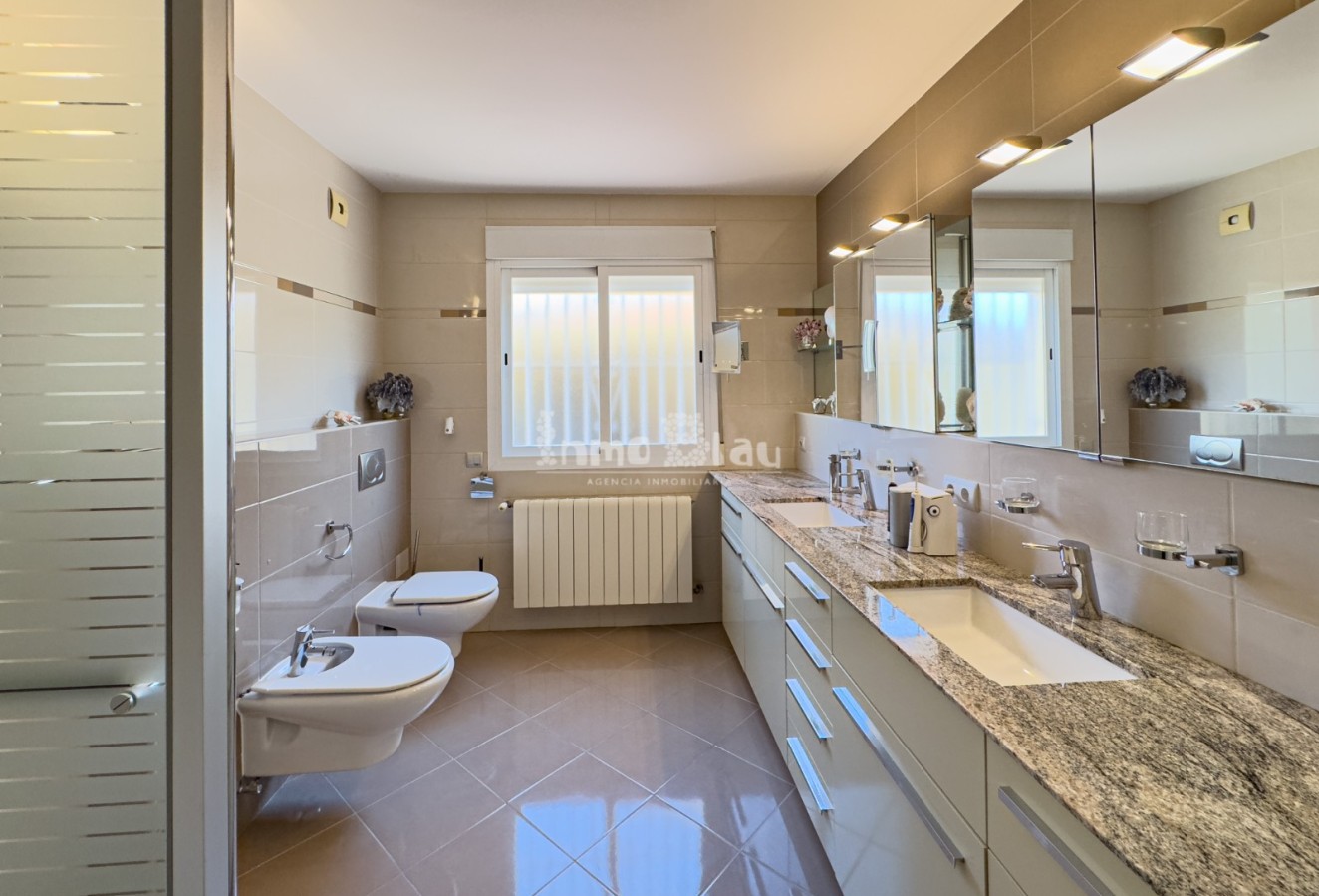 Sale - Villa - Albir