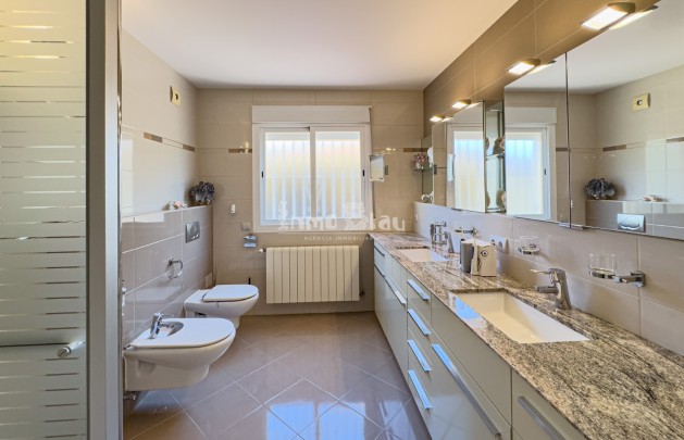 Sale - Villa - Albir