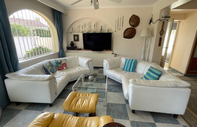 Sale - Villa - Albir