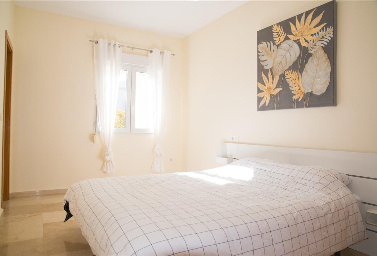 Sale - apartment - Albir - Playa