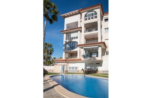 Sale - apartment - Albir - Playa