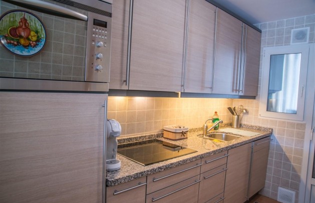 Sale - apartment - Albir - Playa