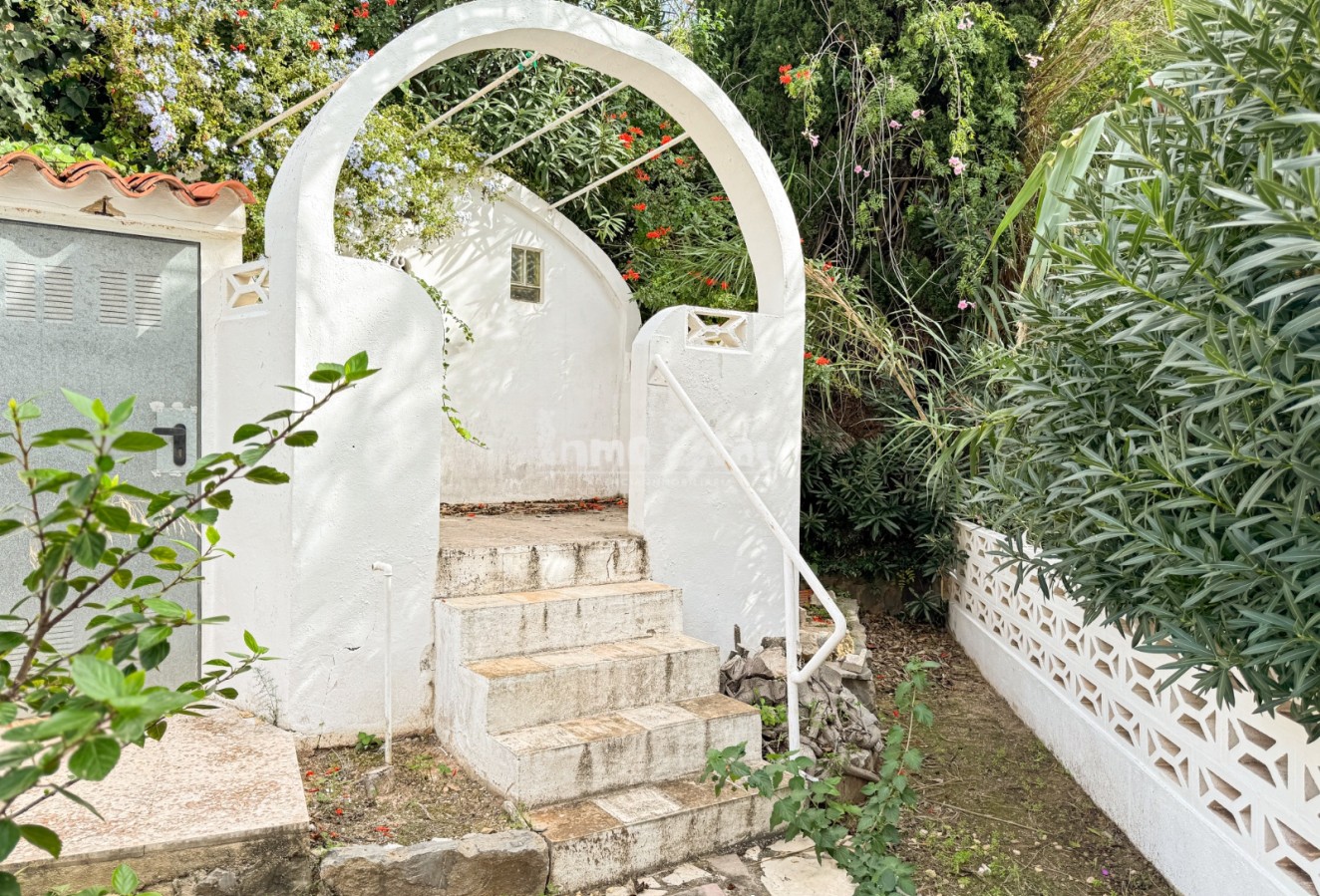 Sale - Villa - Altea