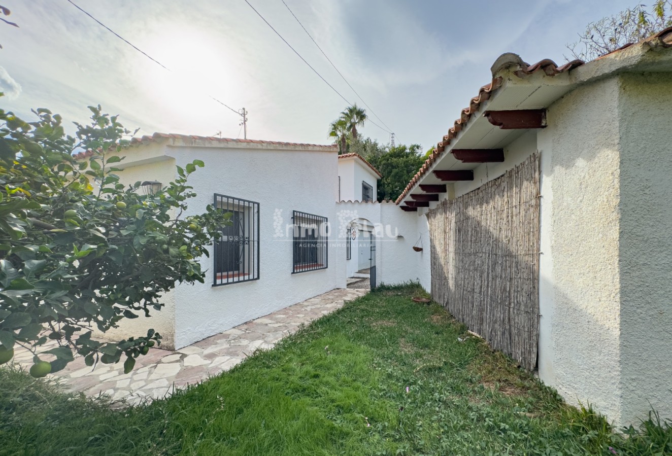 Sale - Villa - Altea