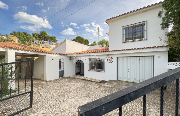 Sale - Villa - Altea