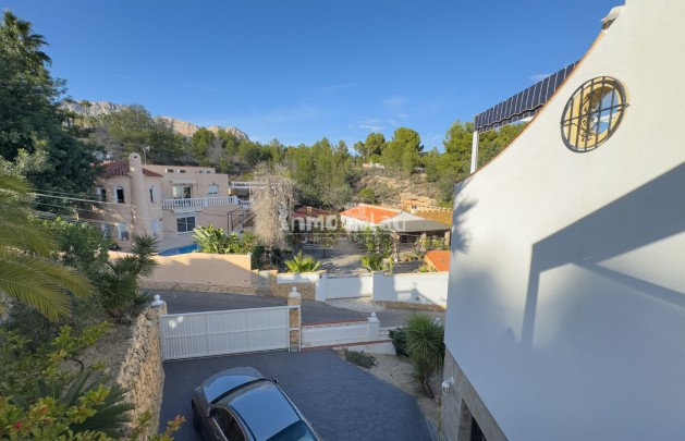 Sale - Villa - La Nucía