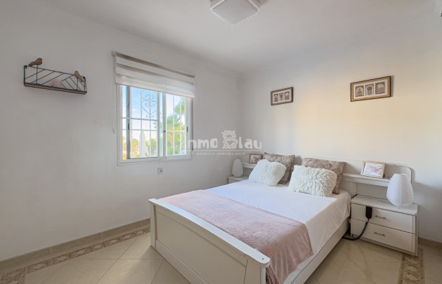 Sale - Villa - La Nucía