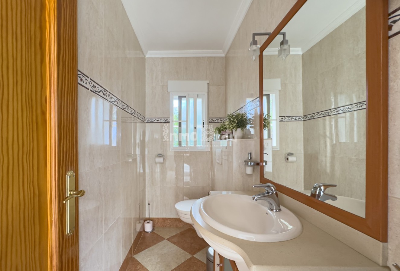 Sale - Villa - La Nucía