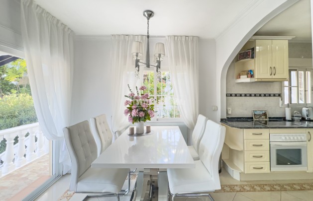 Sale - Villa - La Nucía