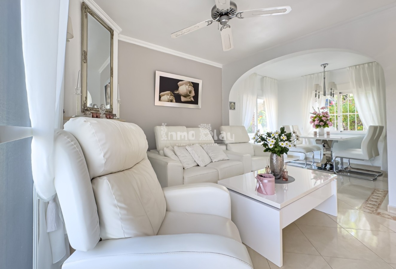 Sale - Villa - La Nucía