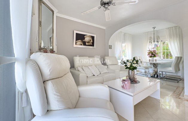 Sale - Villa - La Nucía