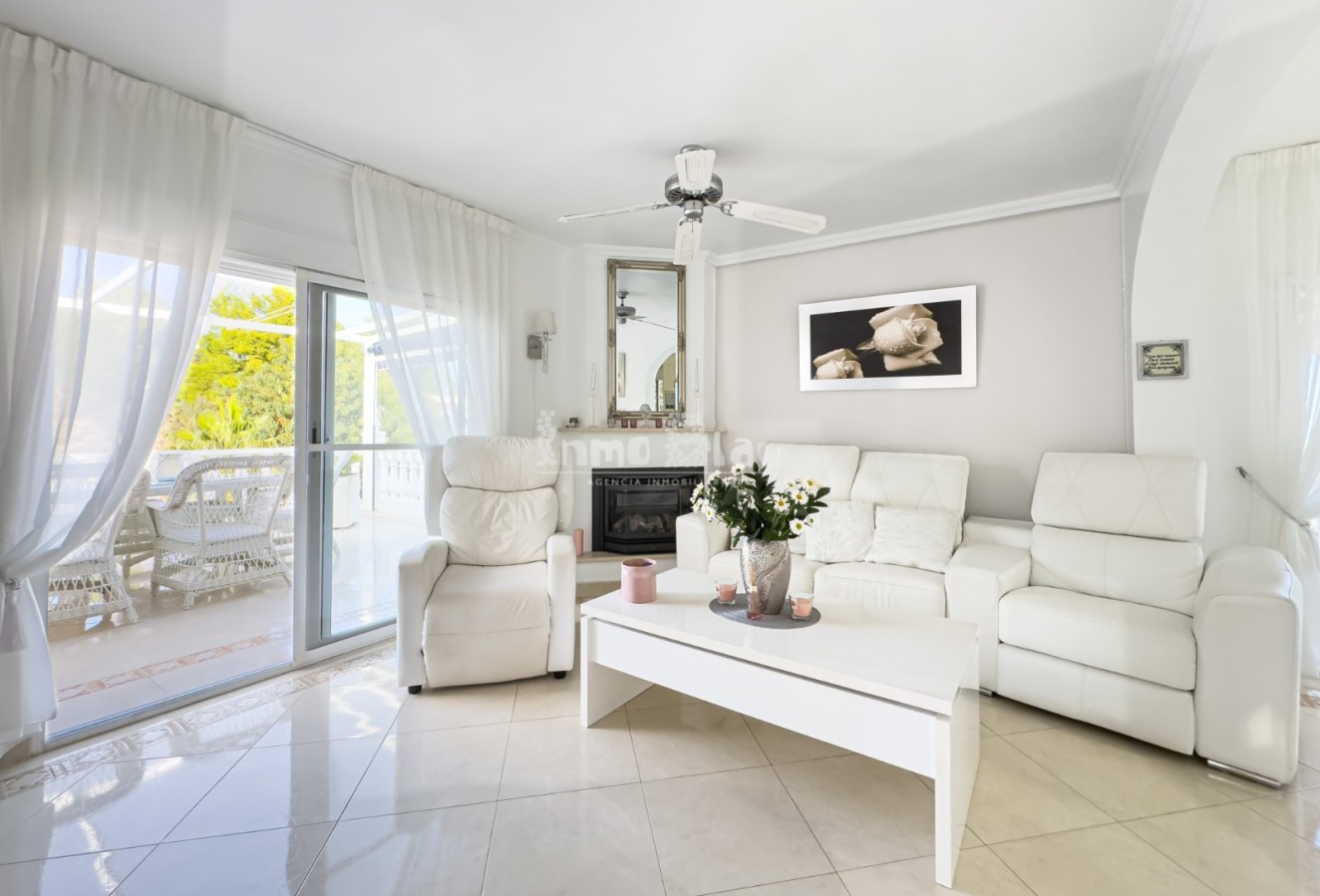 Sale - Villa - La Nucía