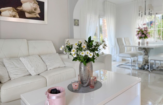 Sale - Villa - La Nucía