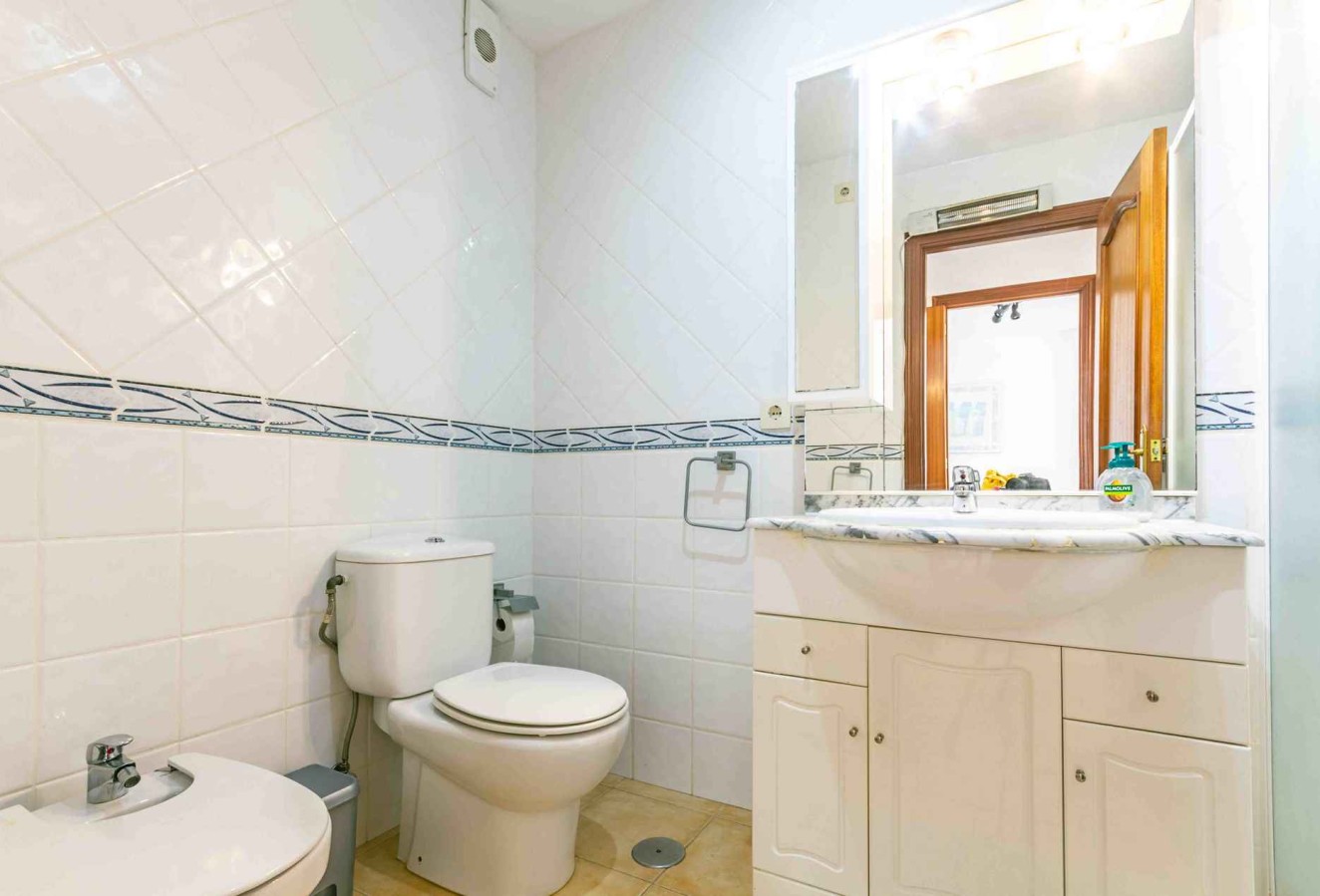 Alquiler a corto plazo - Apartamento / piso - Albir - Centro