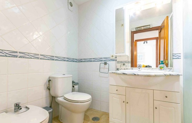 Alquiler a corto plazo - Apartamento / piso - Albir - Centro