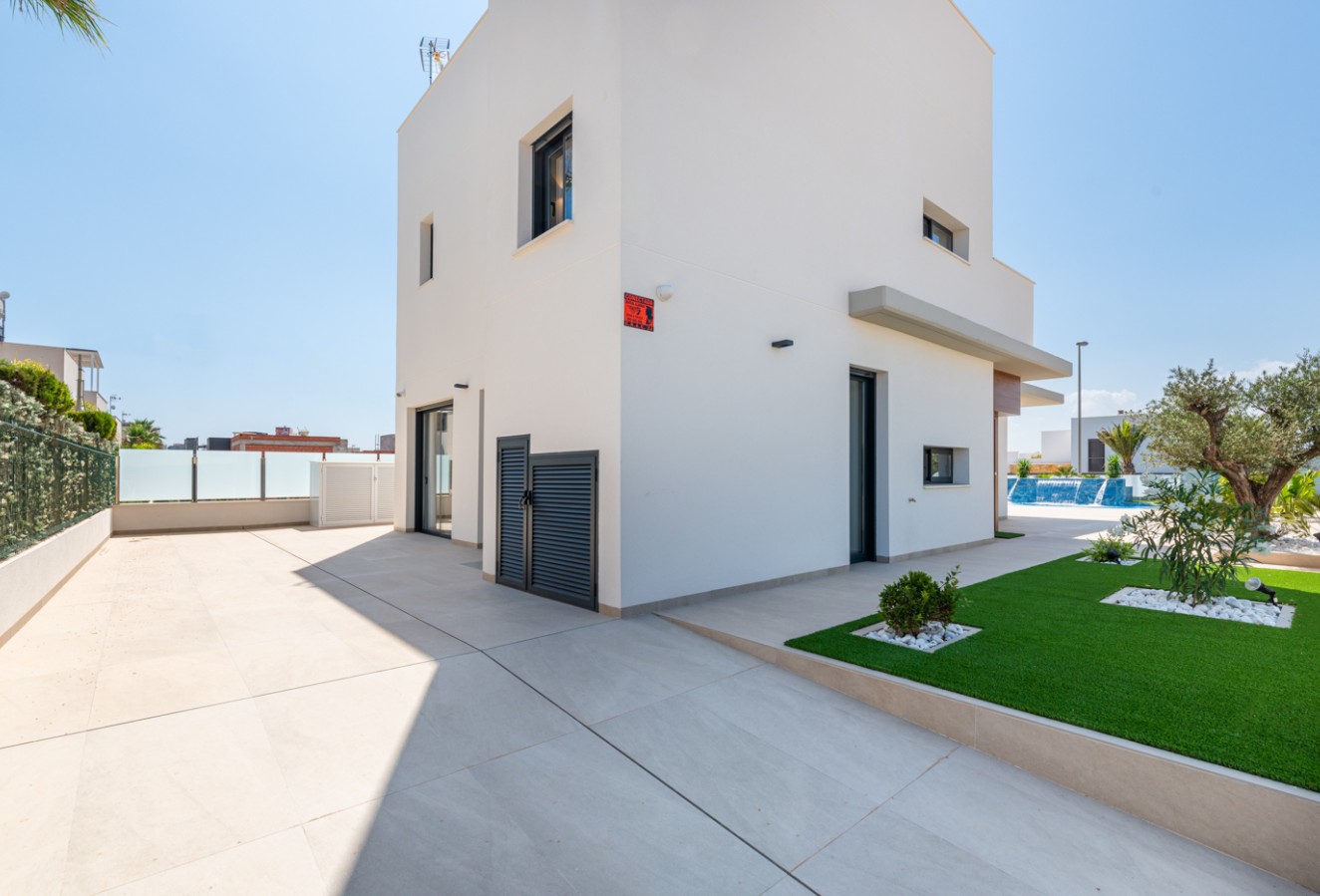 Obra nueva - Villa - Dehesa de Campoamor
