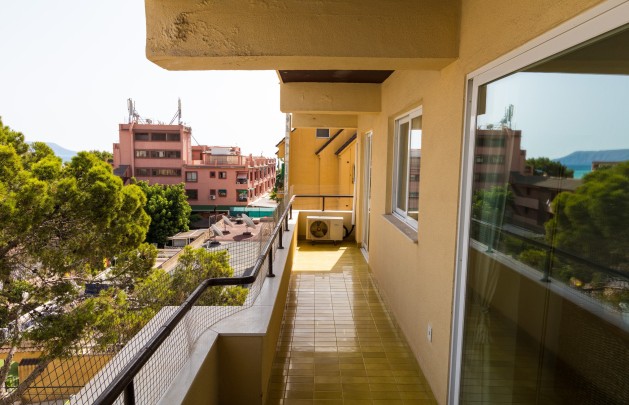 Alquiler a corto plazo - Apartamento / piso - Albir - Centro