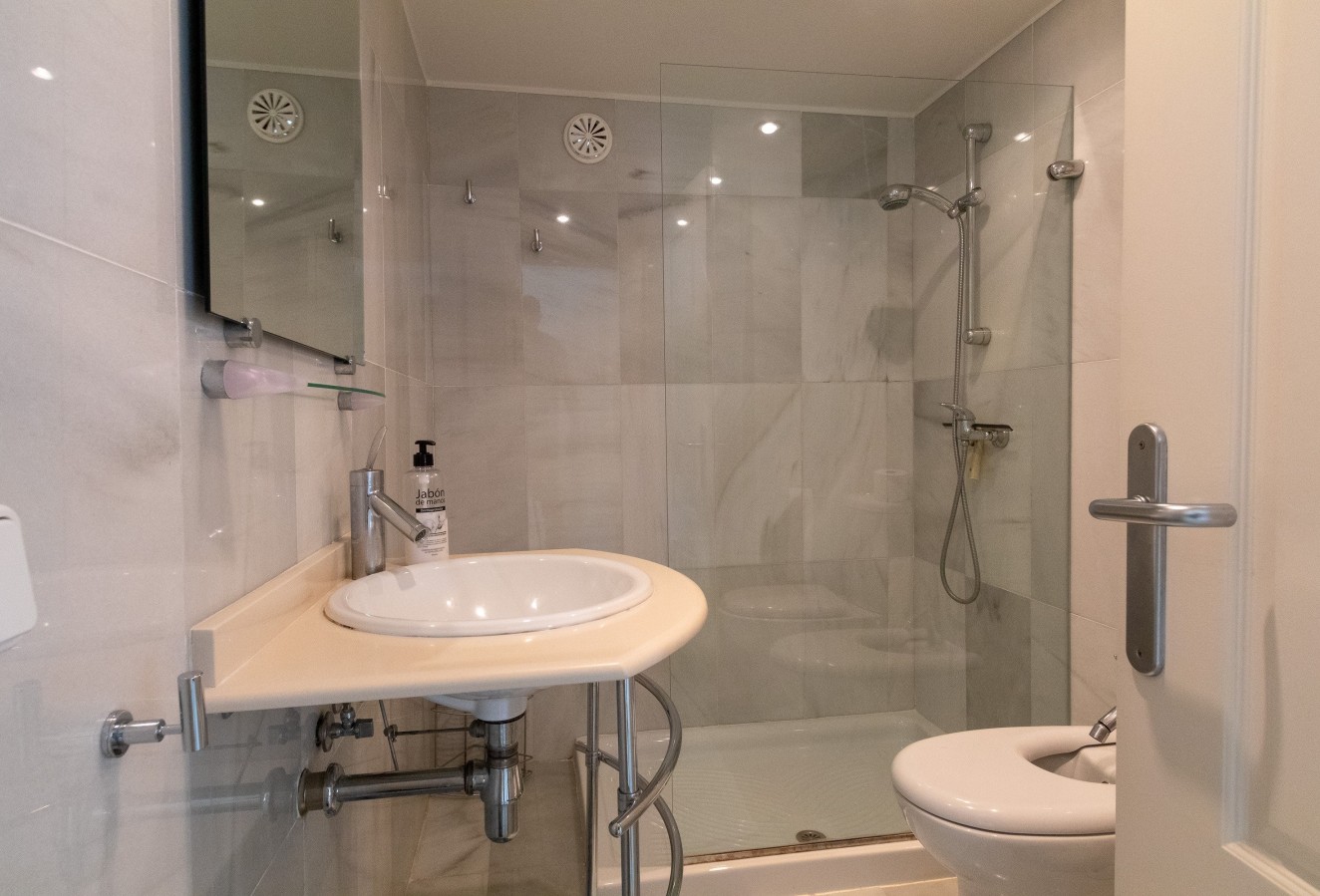 Alquiler a corto plazo - Apartamento / piso - Albir - Centro