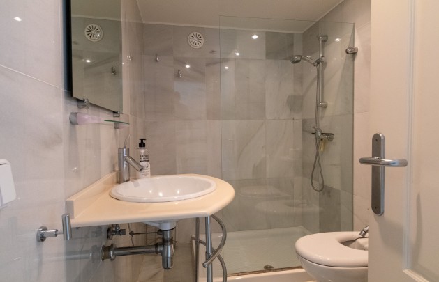 Alquiler a corto plazo - Apartamento / piso - Albir - Centro