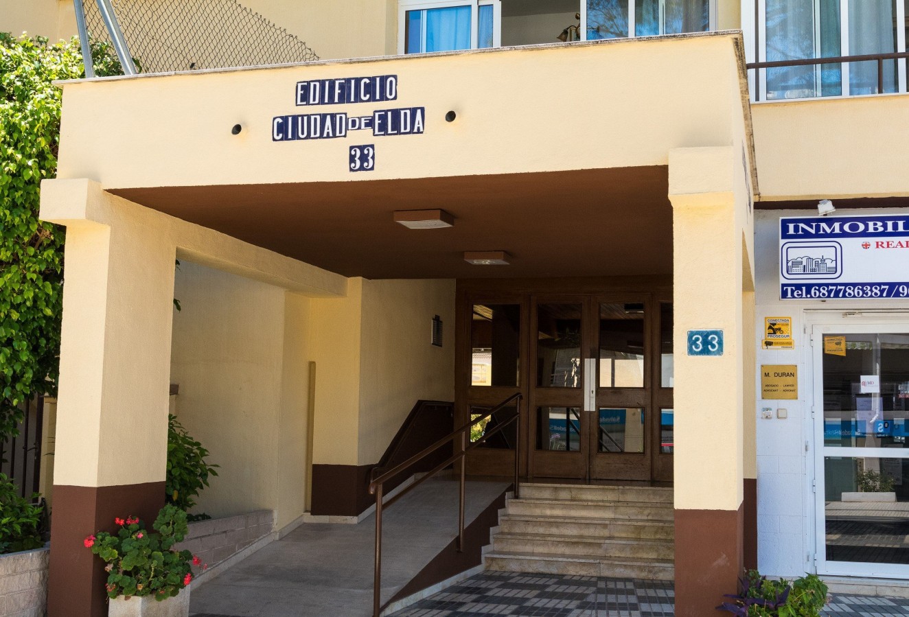 Alquiler a corto plazo - Apartamento / piso - Albir - Centro