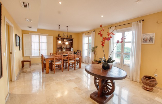 Sale - Villa - Benidorm - Zona de Poniente