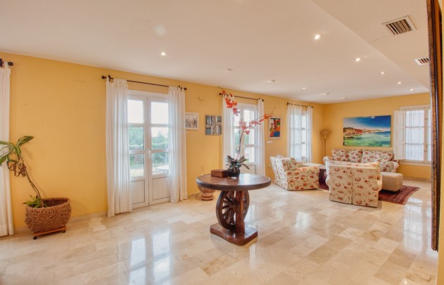 Sale - Villa - Benidorm - Zona de Poniente