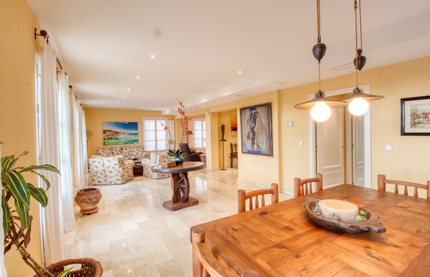 Sale - Villa - Benidorm - Zona de Poniente