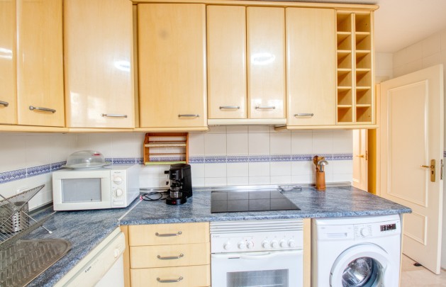 Sale - Villa - Benidorm - Zona de Poniente