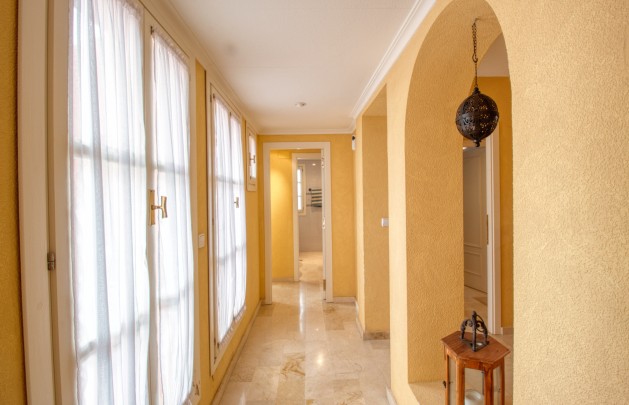 Sale - Villa - Benidorm - Zona de Poniente