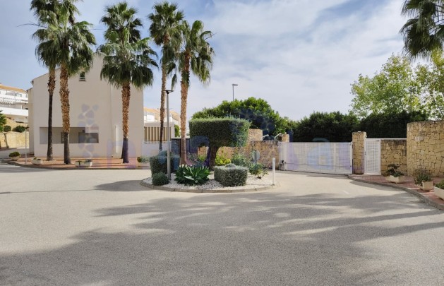 Verkoop - Herenhuis - Relleu