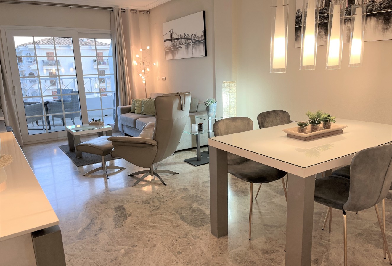 Alquiler a corto plazo - Apartamento / piso - Albir - Centro