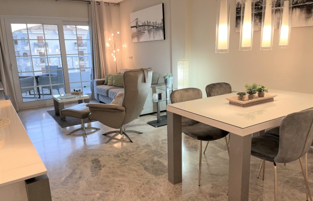 Alquiler a corto plazo - Apartamento / piso - Albir - Centro