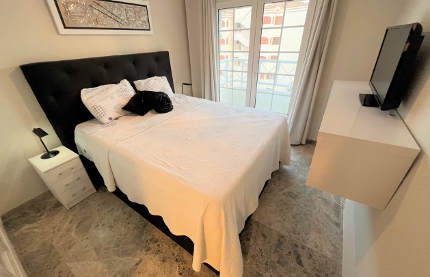 Alquiler a corto plazo - Apartamento / piso - Albir - Centro