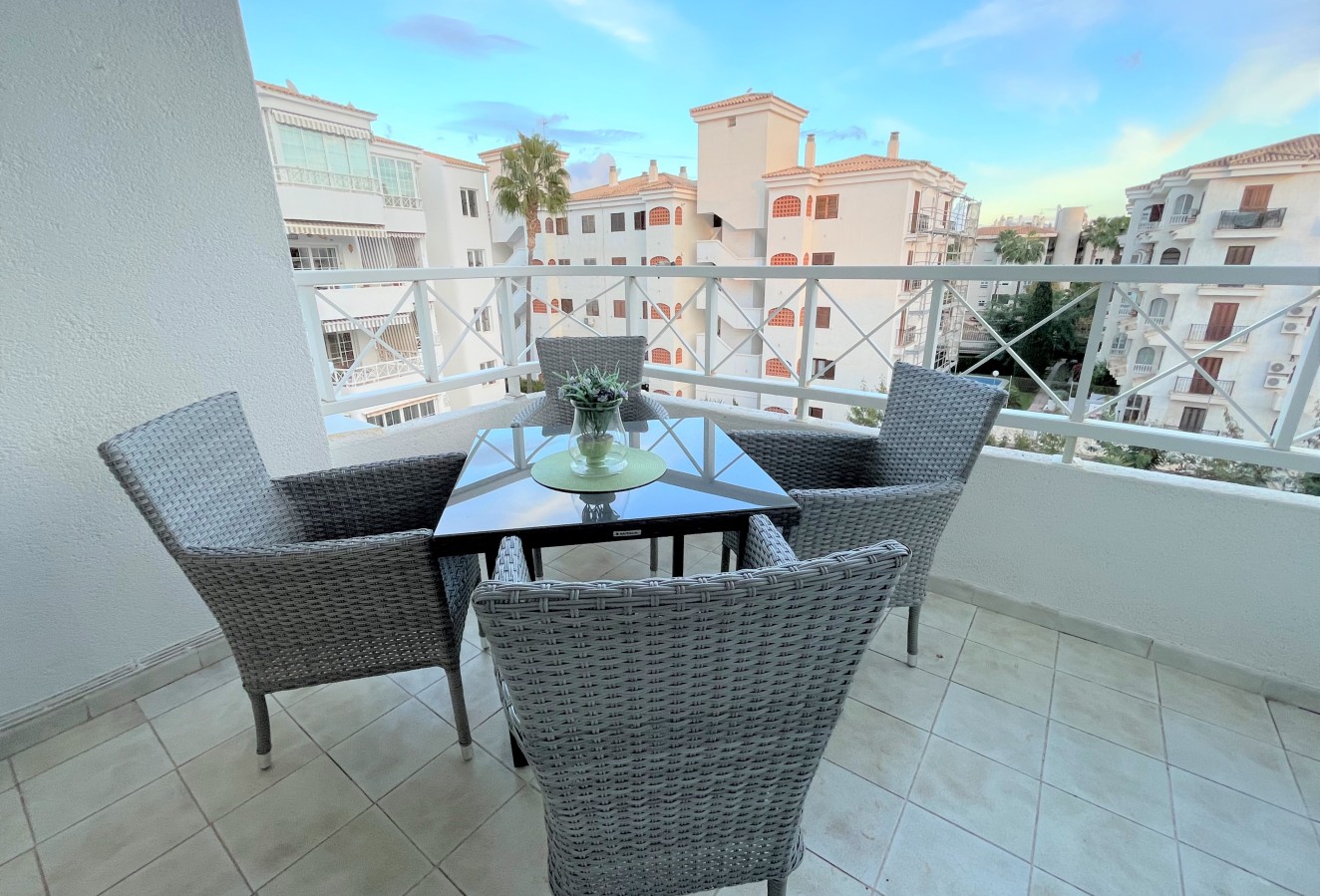 Alquiler a corto plazo - Apartamento / piso - Albir - Centro