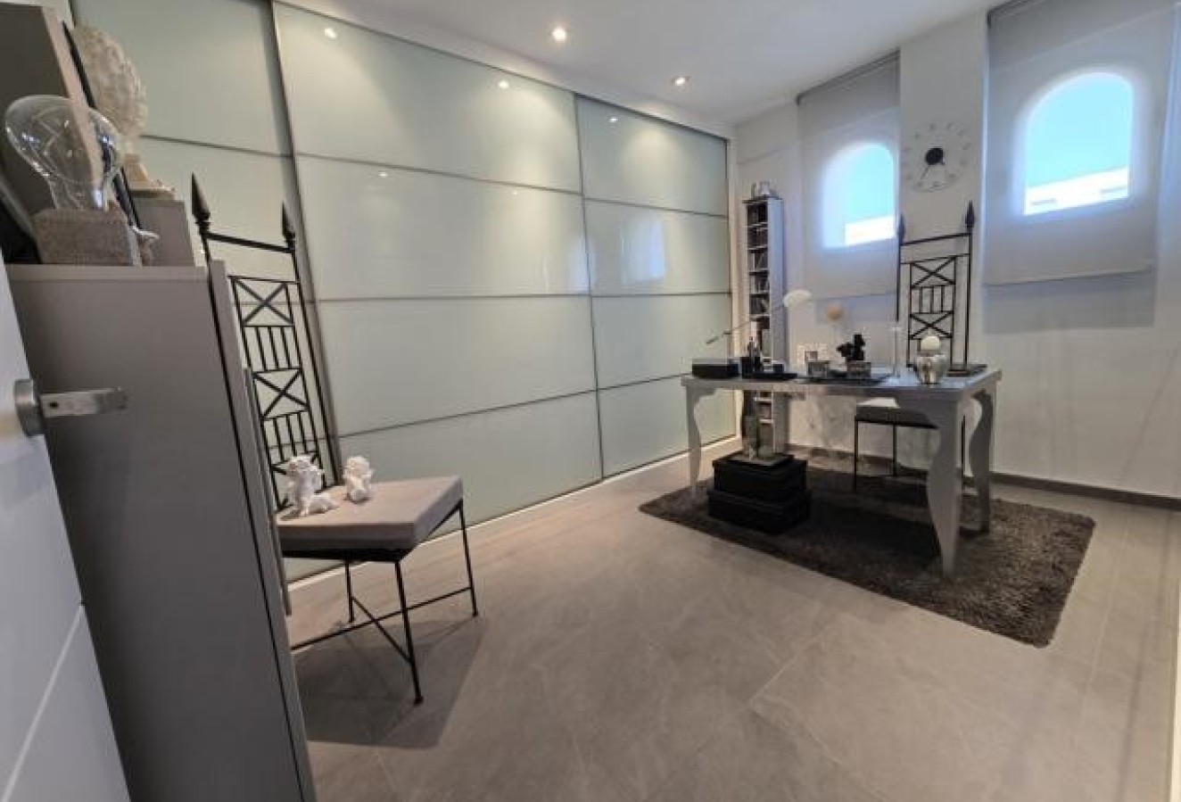 Venta - Apartamento / piso - Albir - Playa