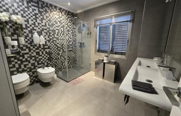 Venta - Apartamento / piso - Albir - Playa