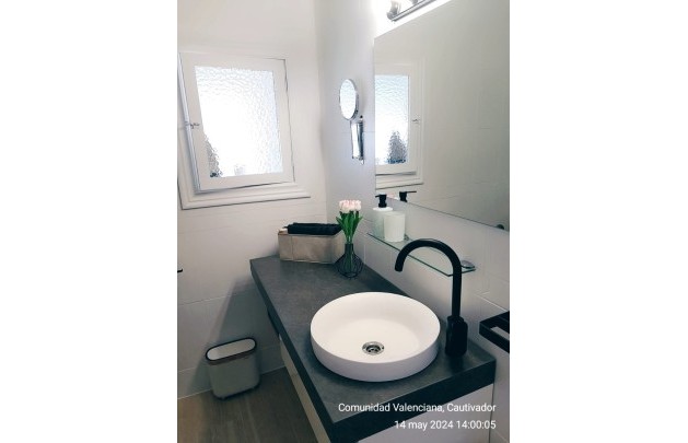 Sale - Apartment / flat - Alfas del Pí