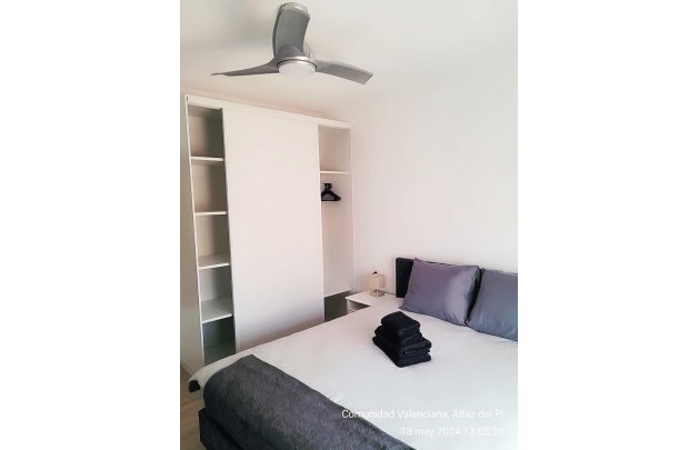 Sale - Apartment / flat - Alfas del Pí