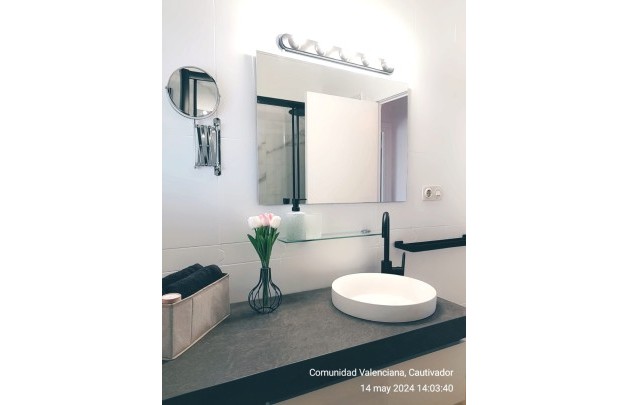 Sale - Apartment / flat - Alfas del Pí