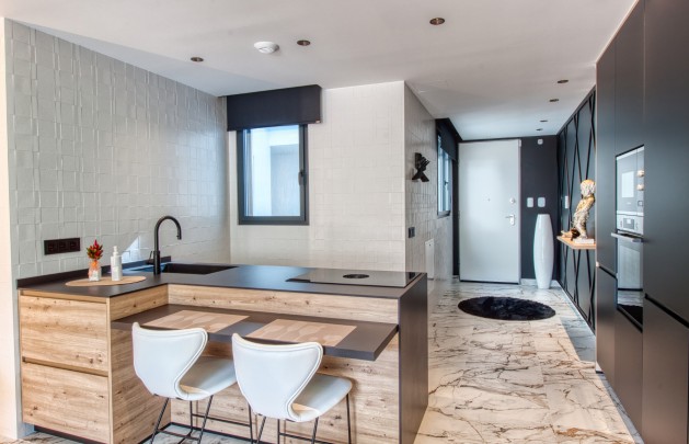 Sale - Apartment / flat - Albir