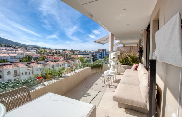 Sale - Apartment / flat - Albir