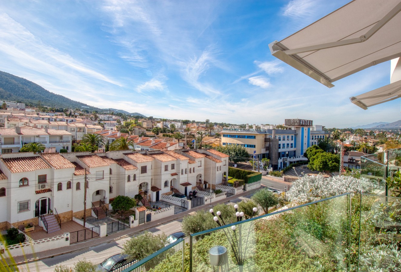 Sale - Apartment / flat - Albir