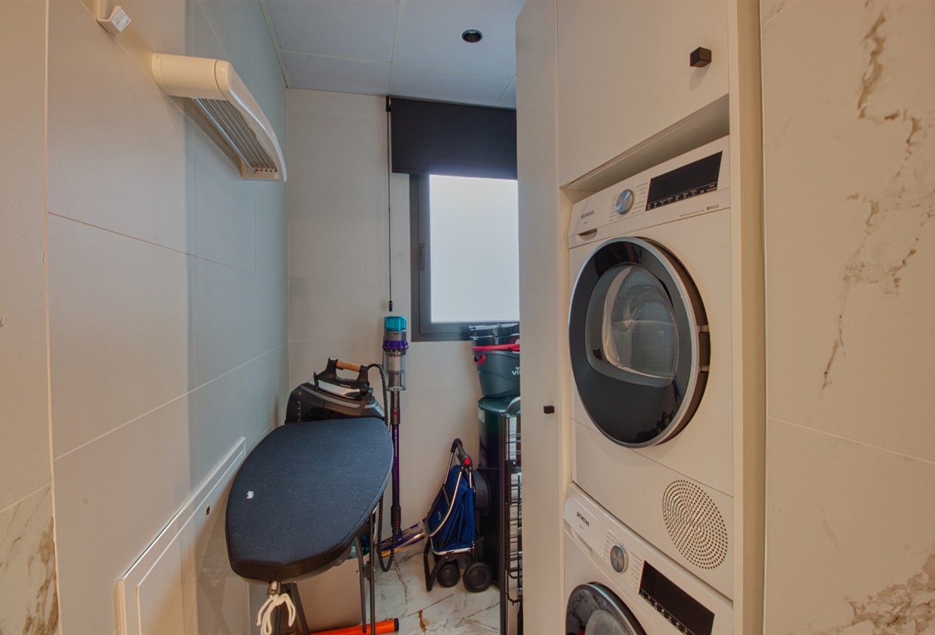 Sale - Apartment / flat - Albir