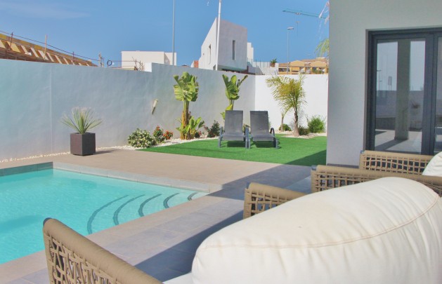 Obra nueva - detached - Rafal