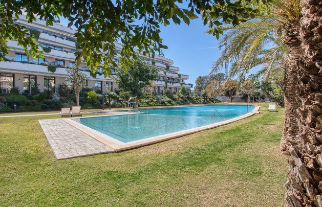 Sale - Apartment / flat - Albir