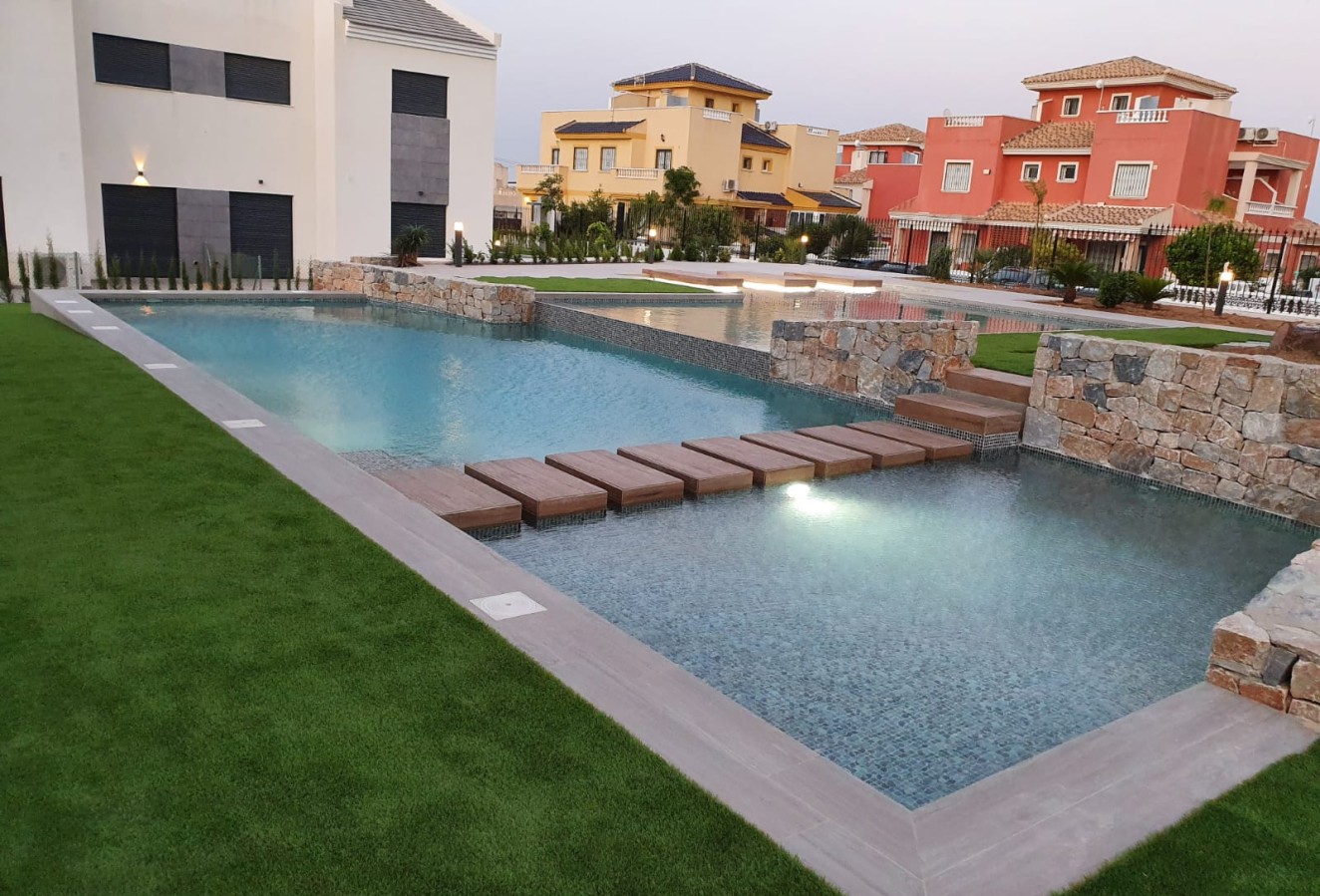 Obra nueva - high-bungalow - Torrevieja