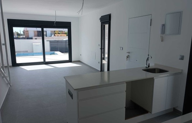 New Build - detached - Daya Nueva