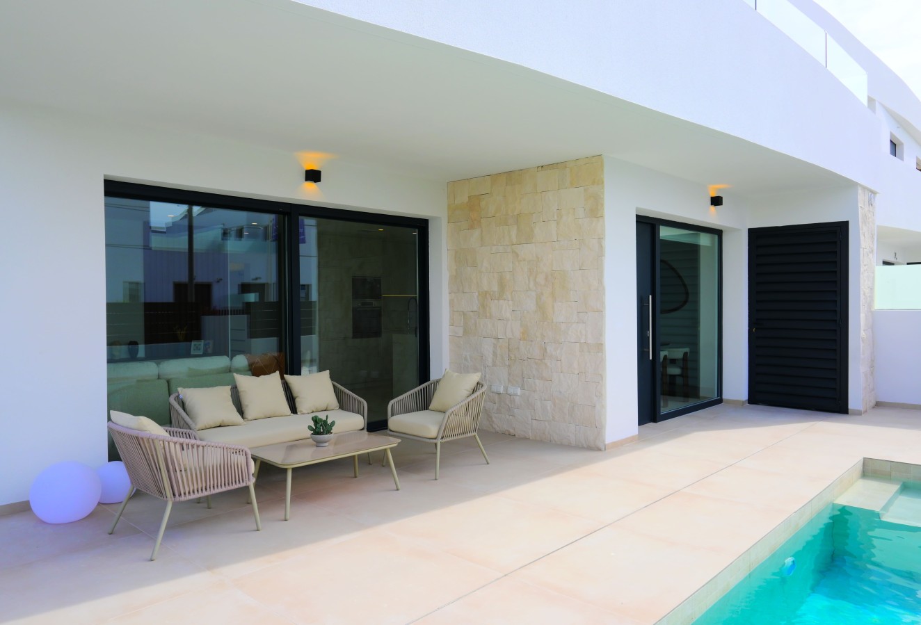 Obra nueva - detached - Dolores